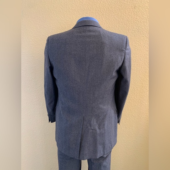 Lanvin Men’s Size 40R Gray With Blue Pinstripes Blazer - Picture 3 of 15